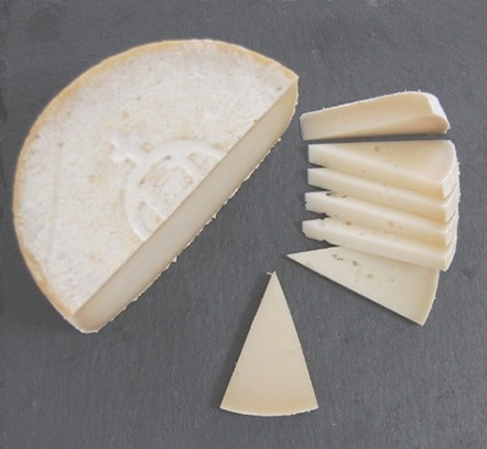 buleza-queso-elaborado-con-leche-de-burra
